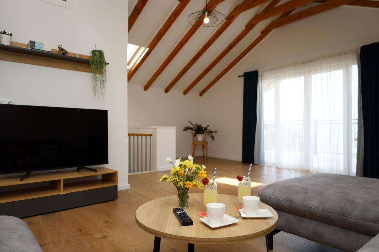 Holiday House Nono Sumartin Exterior foto